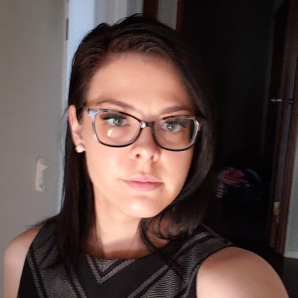 Meet your Posher, Jessica - Picture 1 of 1